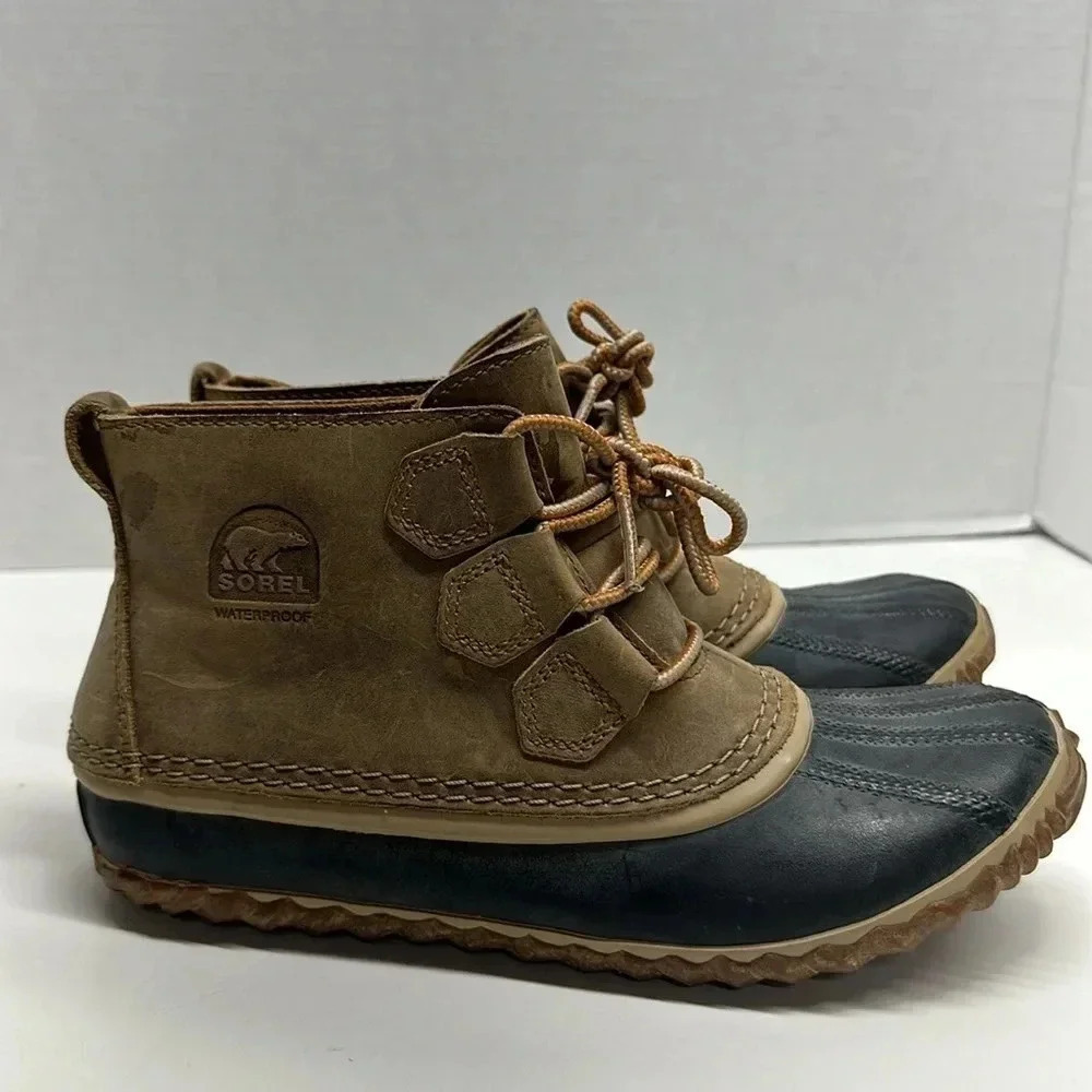 Sorel Out N about Leather Snow Boot Waterproof Lace Up Brown Black Women’s 7